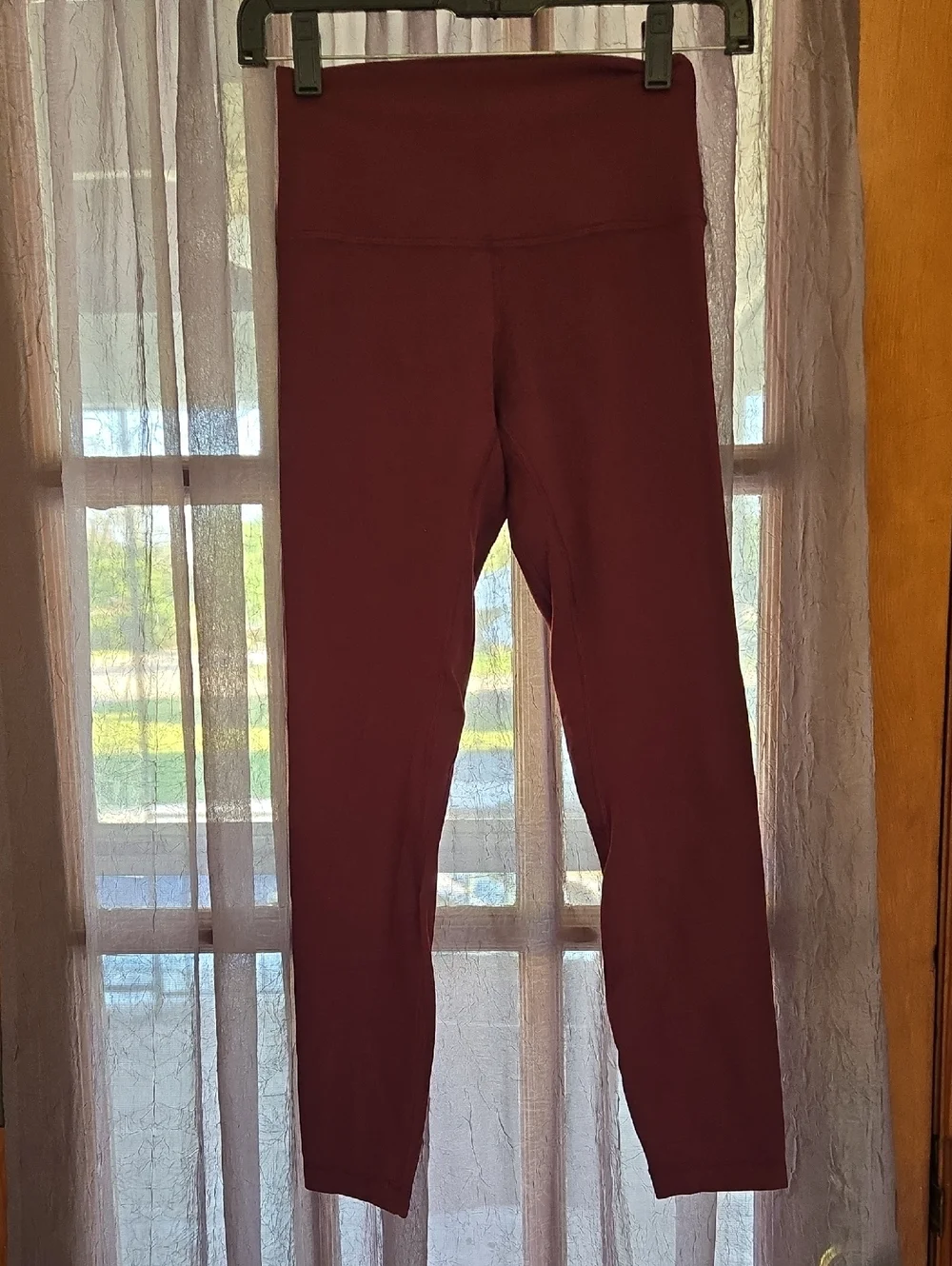 Lululemon High-Rise Leggings in Burgundy Sz 4